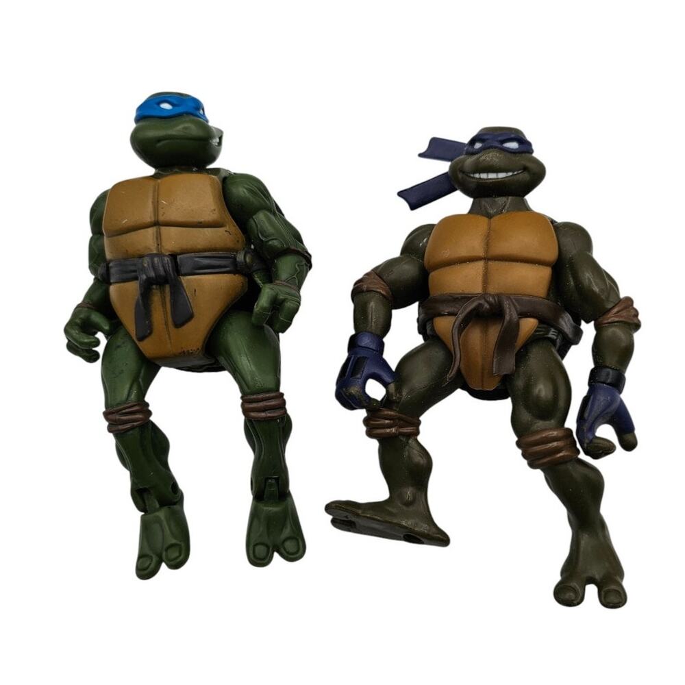 Lot of 2 Vintage Ninja Turtle Action Figures 2003 Leonardo and Donatello